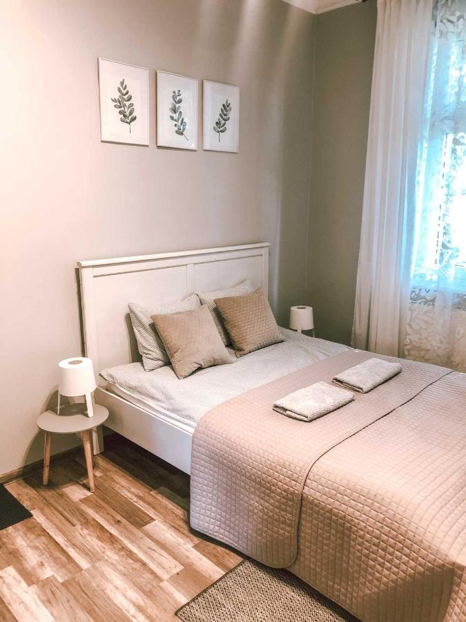 Bankowa 8 Guest Rooms Зелёна-Гура Экстерьер фото