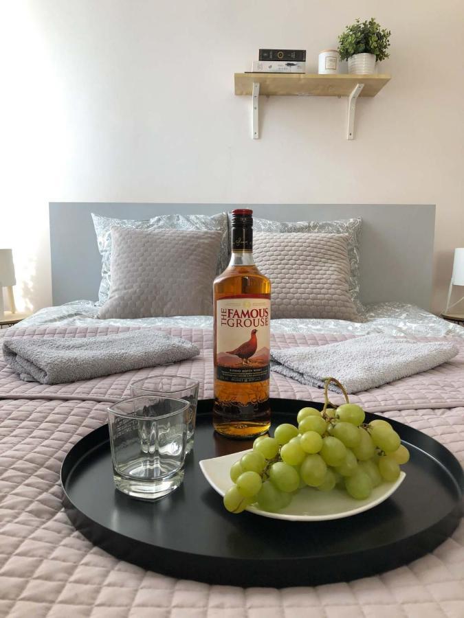 Bankowa 8 Guest Rooms Зелёна-Гура Экстерьер фото
