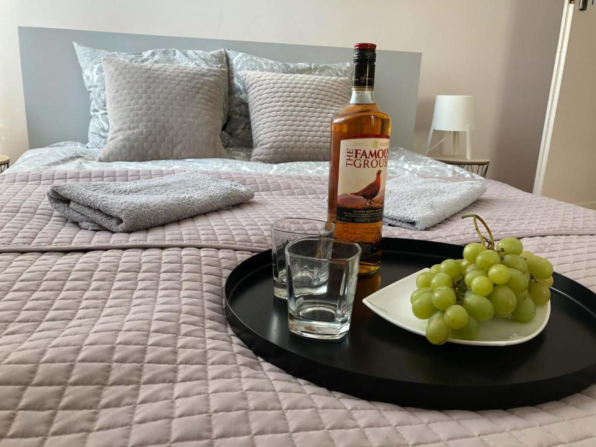Bankowa 8 Guest Rooms Зелёна-Гура Экстерьер фото